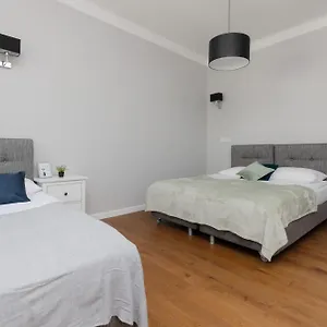 Ξενοδοχείο με διαμερίσματα Center Chmielna By Renters, Βαρσοβία